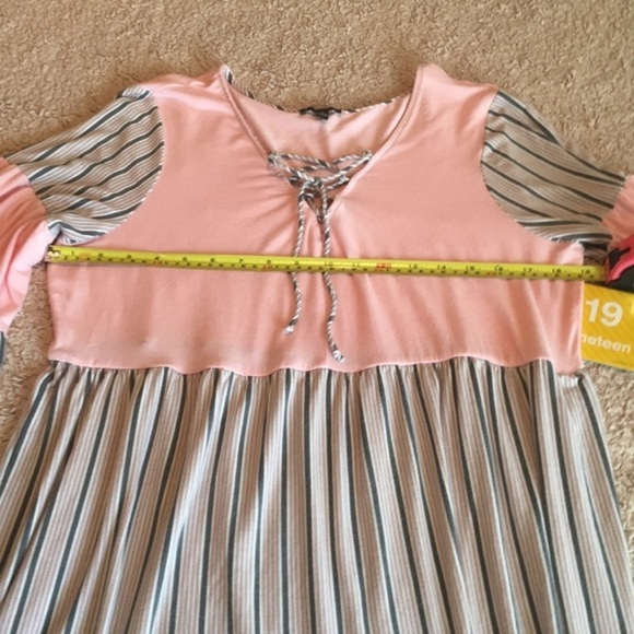 CUPIO Ladies 3/4 length flare sleeved top - sz Large - Picture 4 of 9